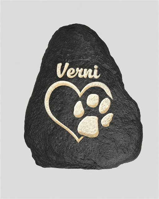 Piedra grabada con el nombre Verni y una huella de pata